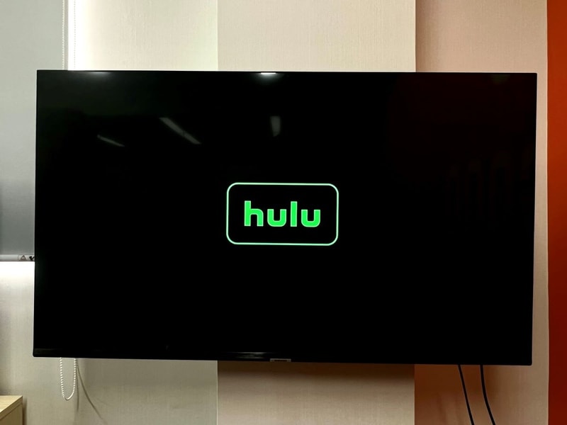 Check if your Samsung TV, Xbox, PS4, or other devices are officially supported by Hulu.
Review Hulu's system requirements for the specific device.