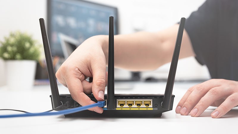 Turn off your modem and router by unplugging them from the power source.
Wait for about 30 seconds.
