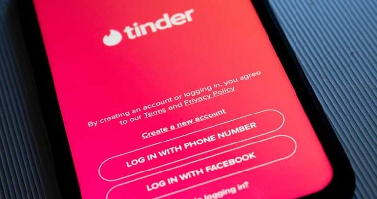 Fix the Tinder error "There was an error when updating